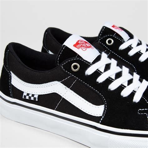 vans skate shoes.